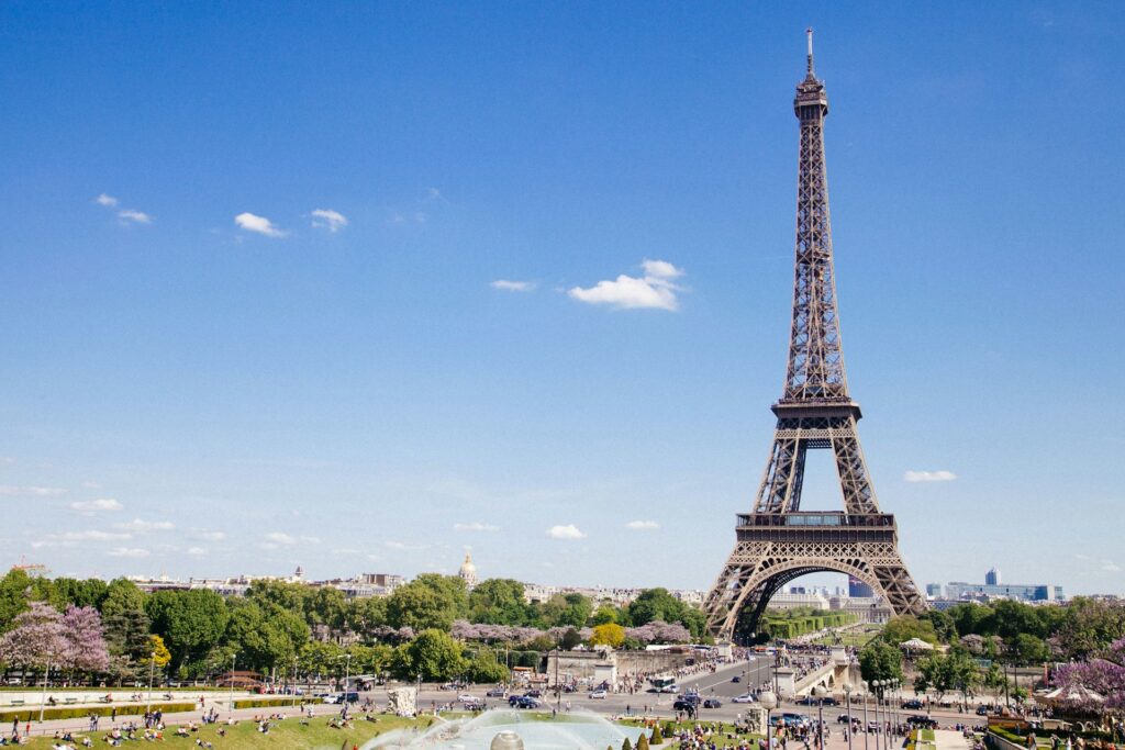 Legal, tax and strategic advisory in Astana Paris