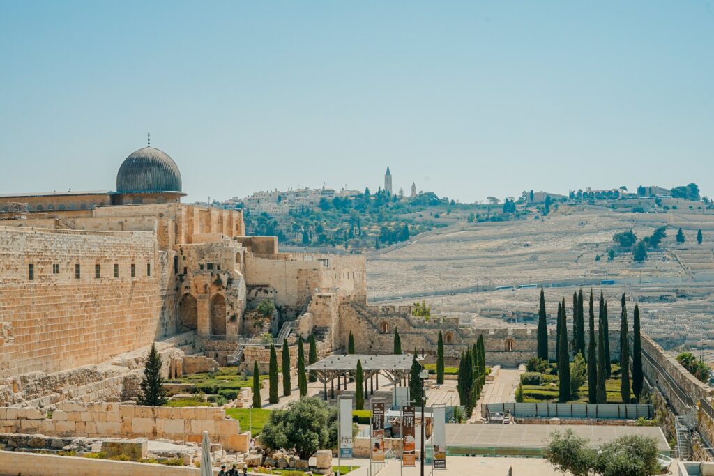 Legal, tax and strategic advisory in Astana Jerusalem